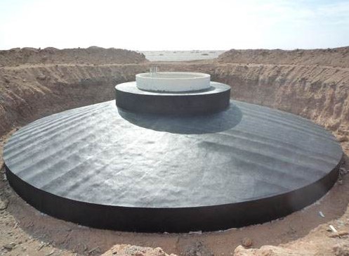 shallow mat type wind turbine tower foundation with cover