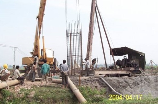 The underneath piled type wind tower foundation construction